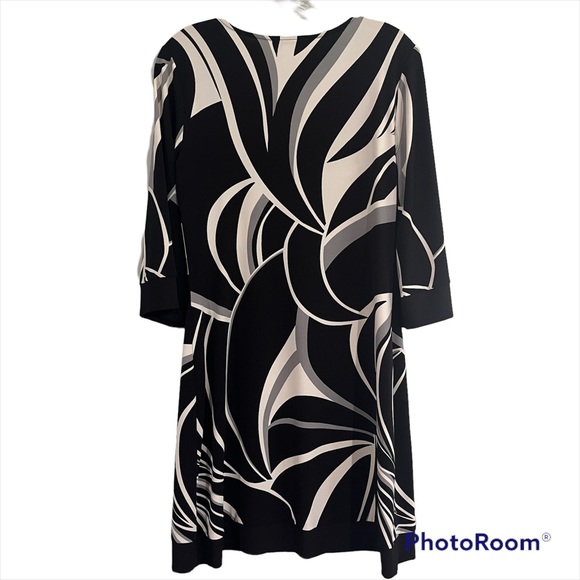 White House Black Market size small abstract pattern dress - Picture 9 of 9